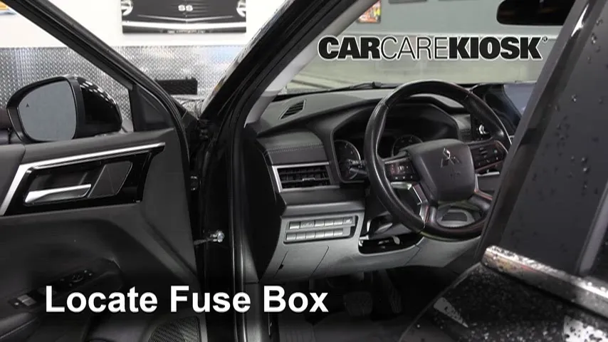 2022 Mitsubishi Outlander SE 2.5L 4 Cyl. Fuse (Interior)